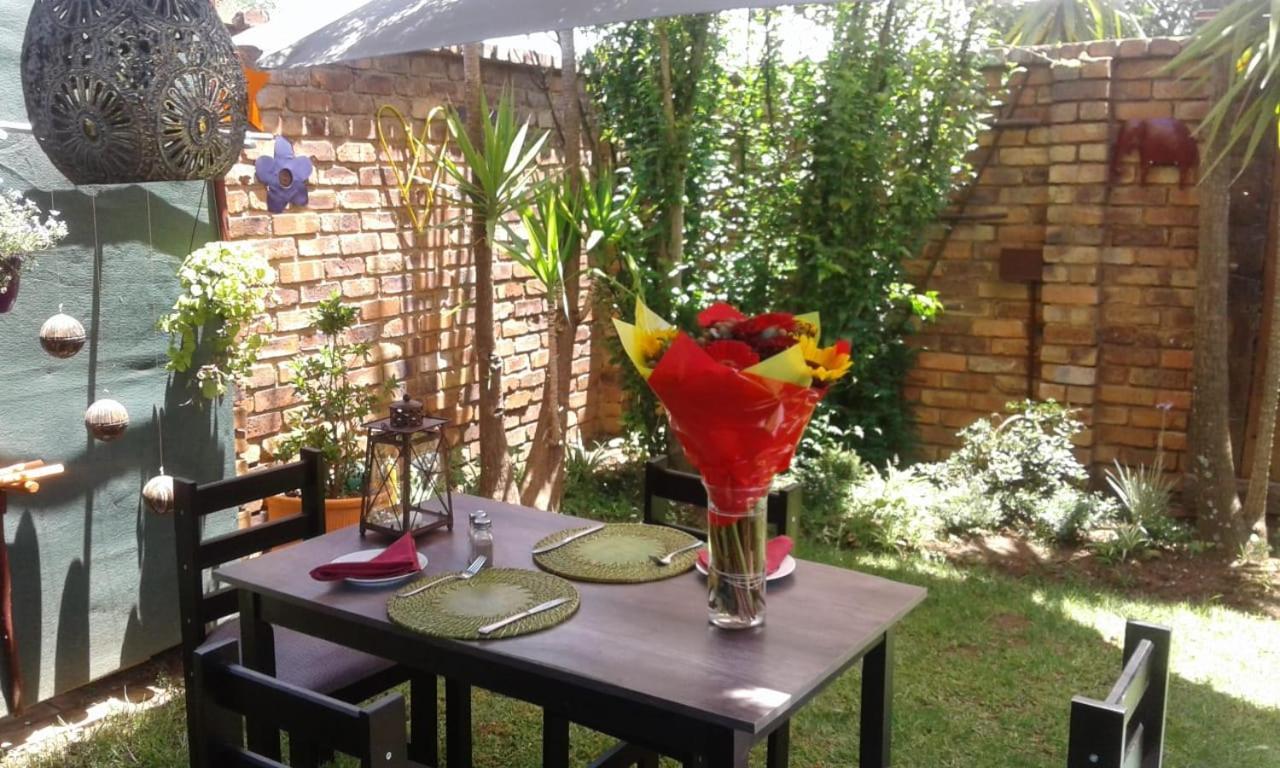 The Lazy Grape Guest Lodge & Spa Benoni Eksteriør bilde