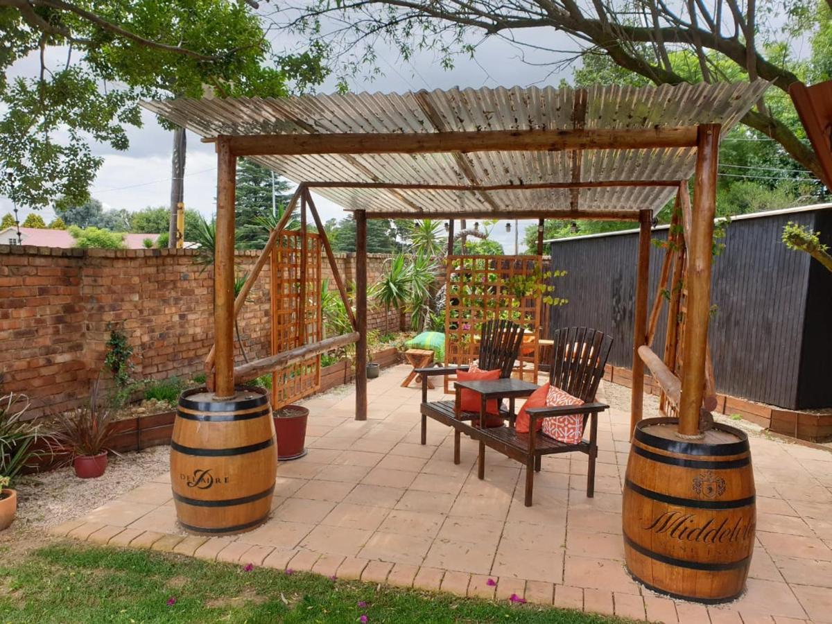 The Lazy Grape Guest Lodge & Spa Benoni Eksteriør bilde