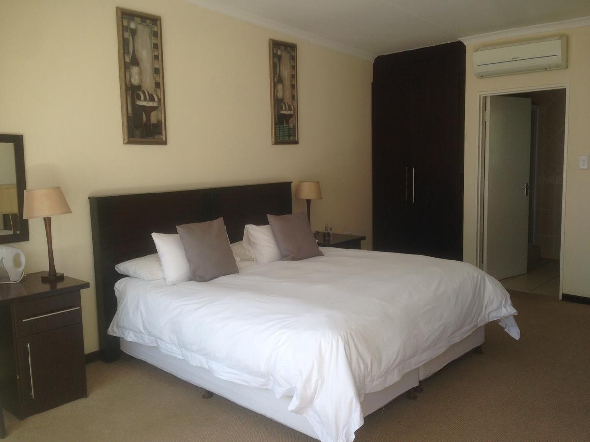 The Lazy Grape Guest Lodge & Spa Benoni Eksteriør bilde