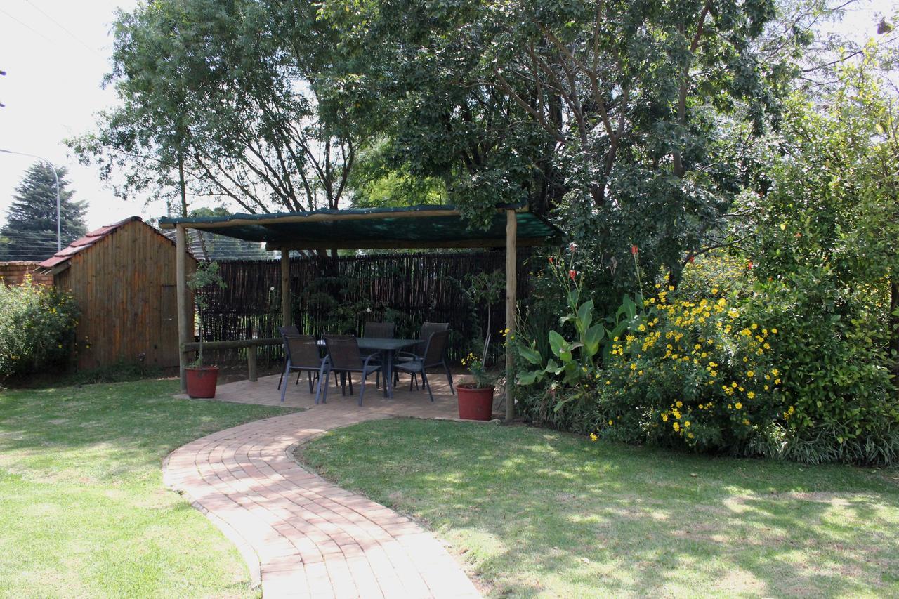 The Lazy Grape Guest Lodge & Spa Benoni Eksteriør bilde