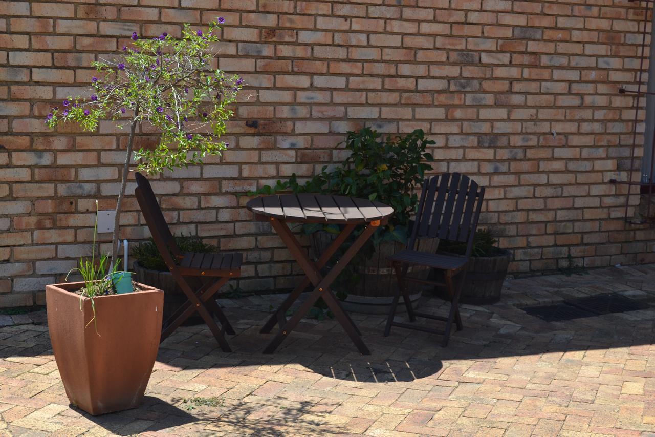 The Lazy Grape Guest Lodge & Spa Benoni Eksteriør bilde