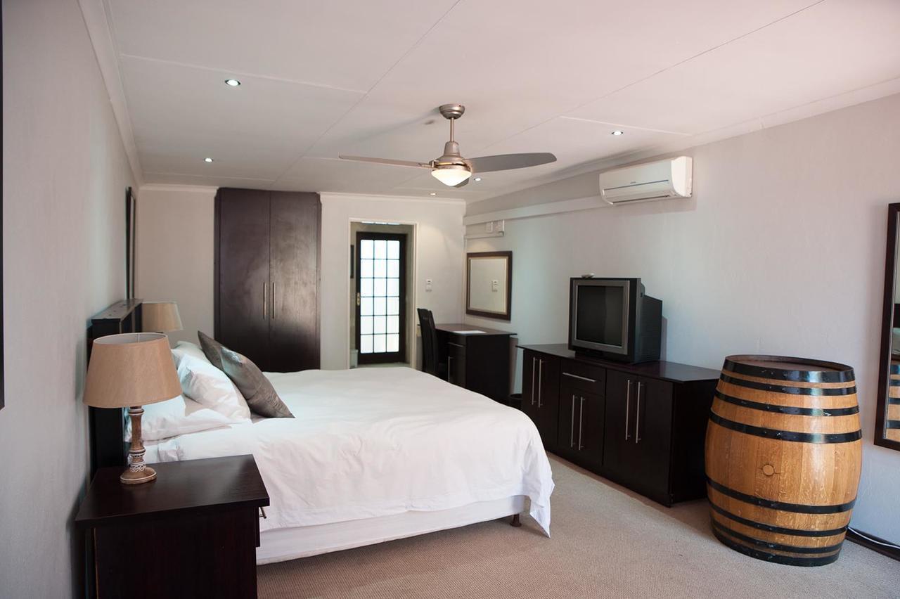 The Lazy Grape Guest Lodge & Spa Benoni Eksteriør bilde